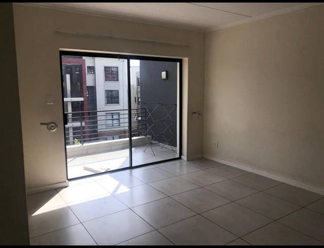 2 BEDROOM APARTMENT FOR SALE IN FOURWAYS